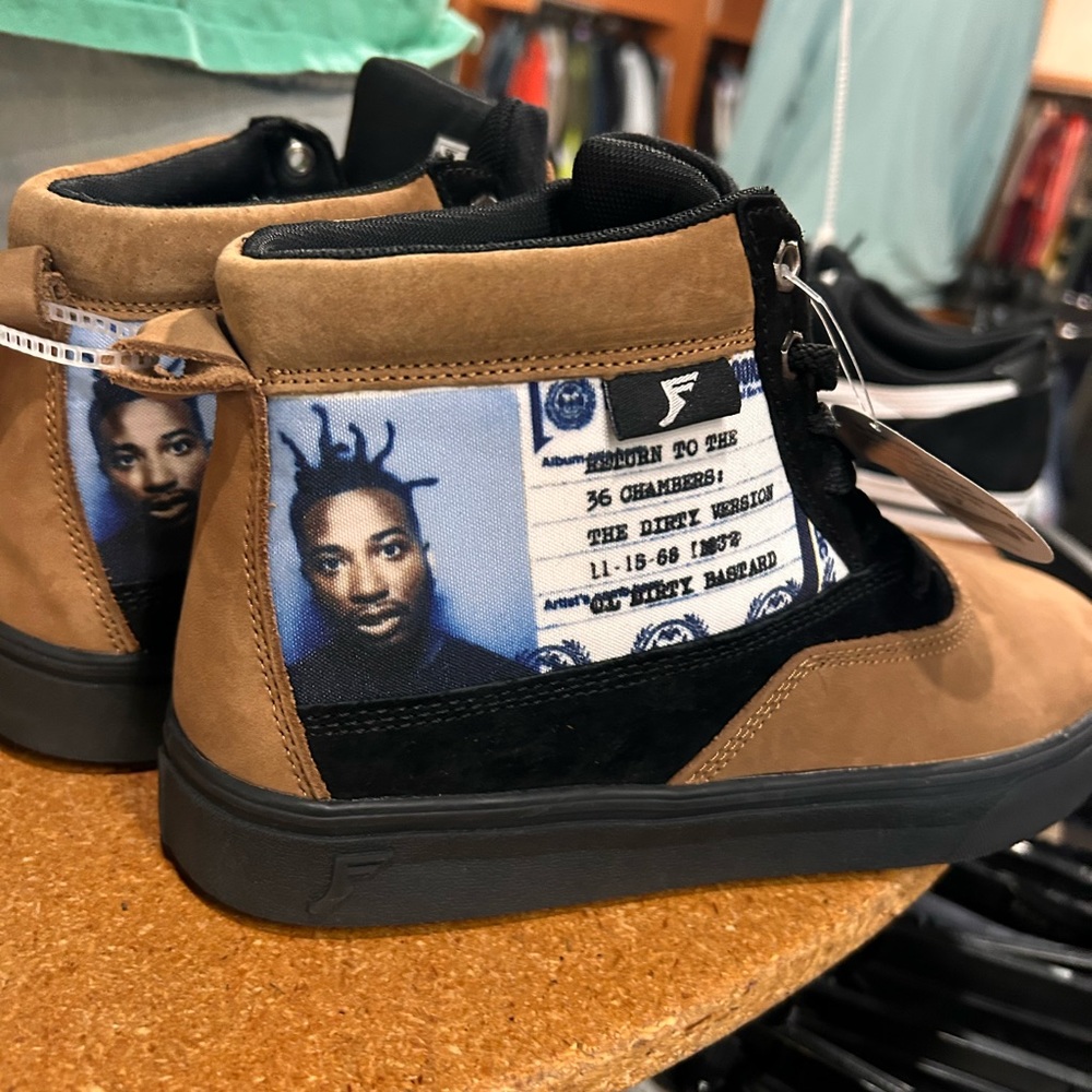 Skater style shoes or hip hop streetwear - super fresh